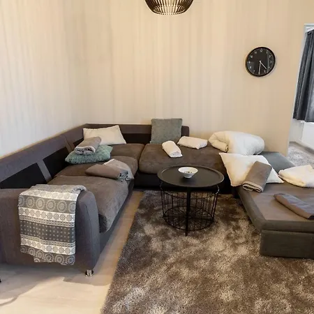 Local Nordic - Elegant Elk Διαμέρισμα Jyväskylä